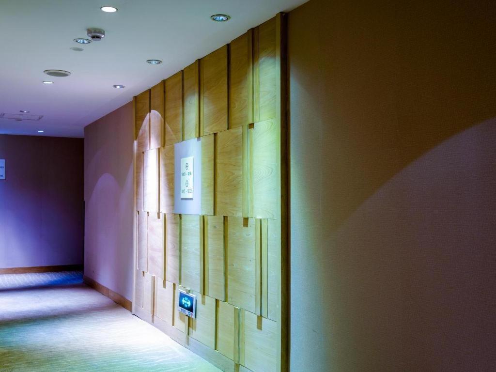 Ji Hotel Shanghai Yan An Road Branch Luaran gambar